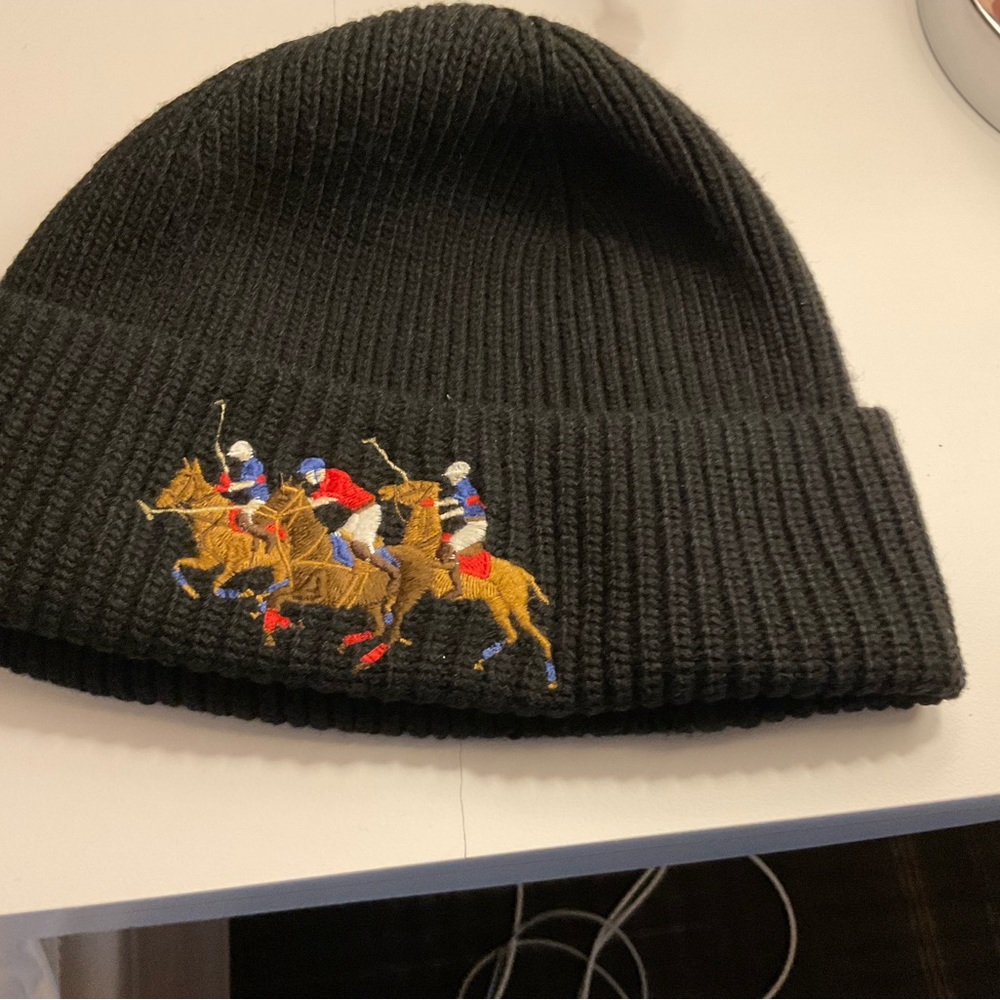 Polo Ralph Lauren triple pony beanie/ black